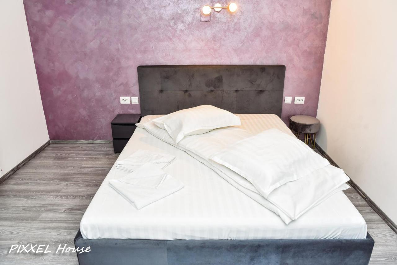 Hotel Pixxel House à Moeciu De Sus Extérieur photo