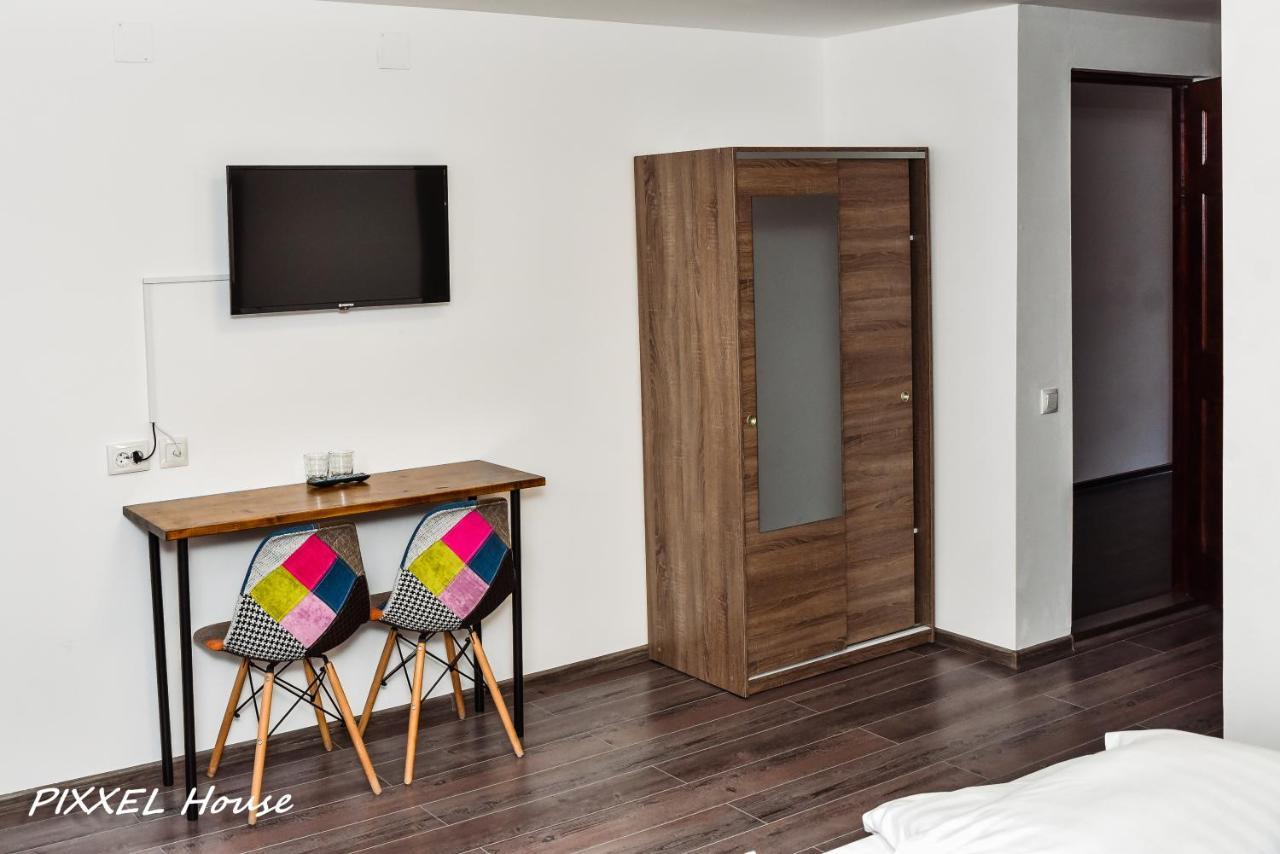 Hotel Pixxel House à Moeciu De Sus Extérieur photo