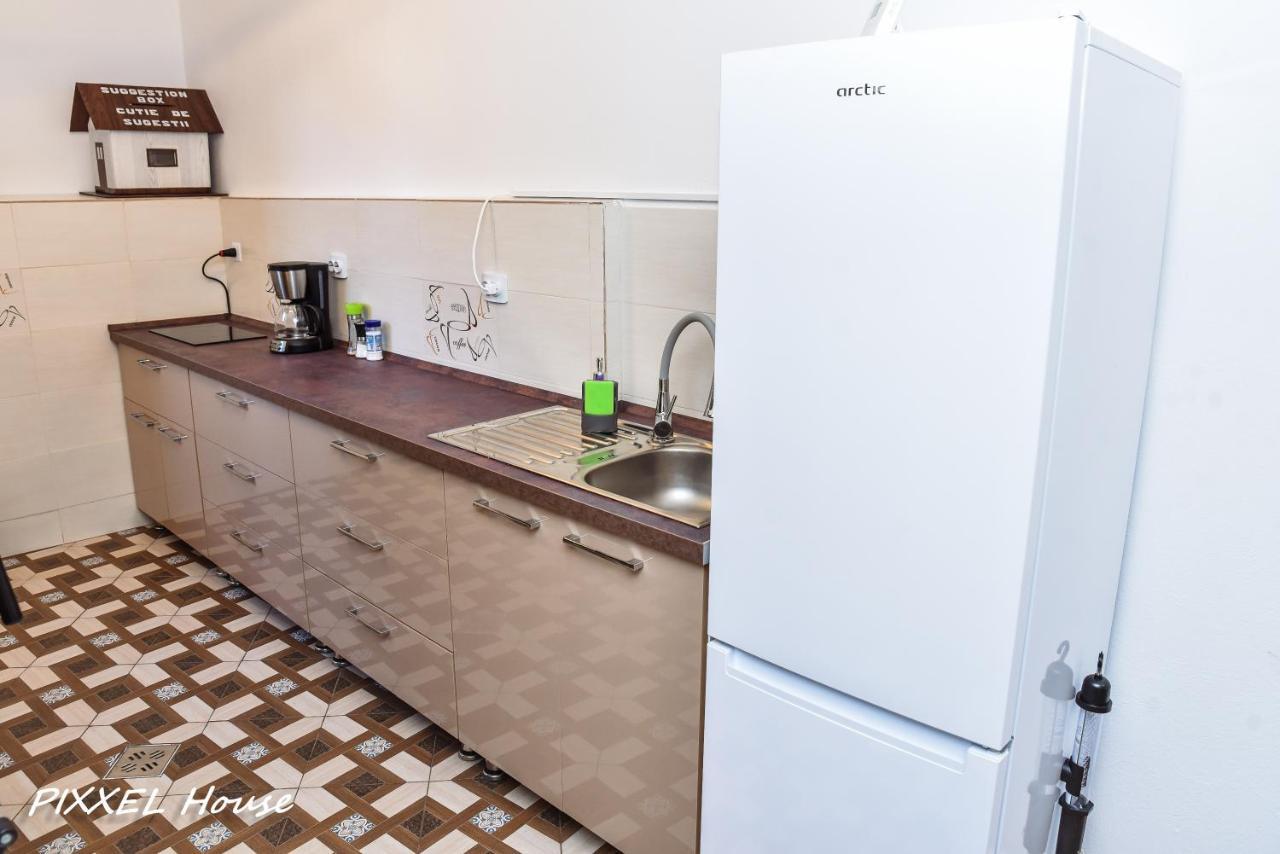Hotel Pixxel House à Moeciu De Sus Extérieur photo